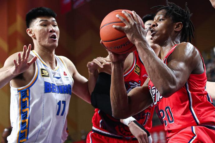 CBA 常规赛北京首钢 101:82 战胜广州,迎来五连胜 CBA 常规赛北京首钢 101:82 战胜广州,迎来五连胜